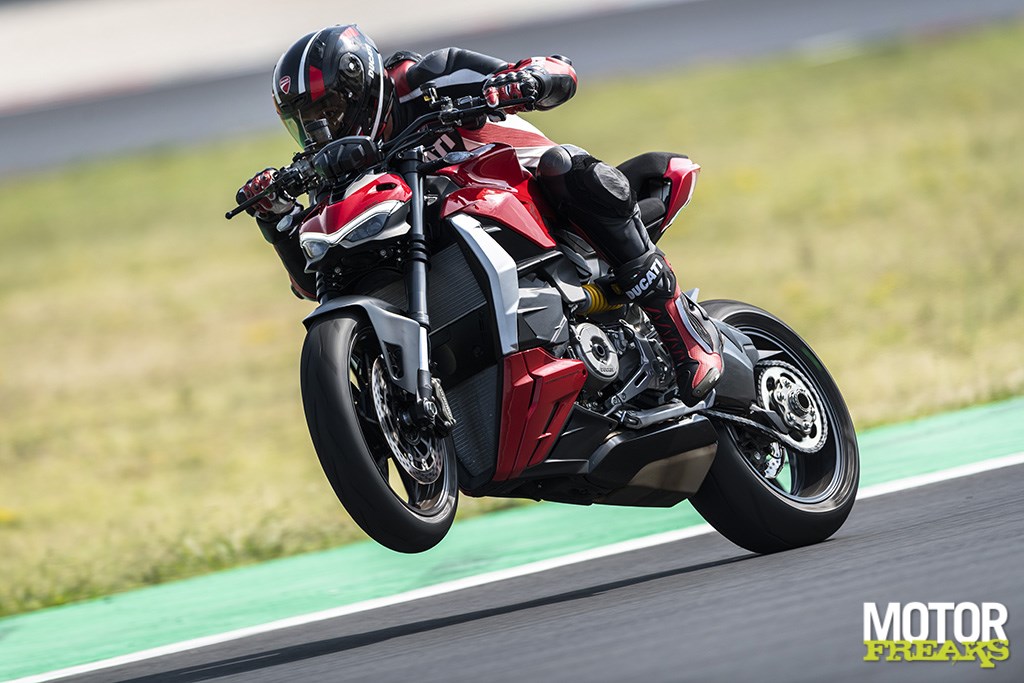 Ducati expands Streetfighter family with Streetfighter V2