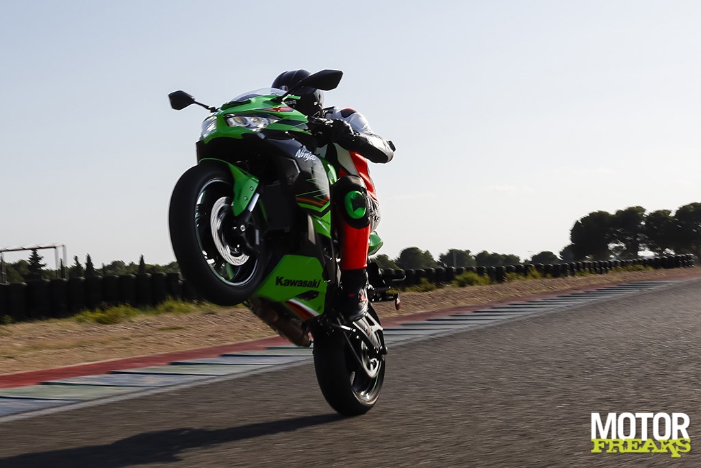 Sneak Preview: Kawasaki Ninja ZX-4RR