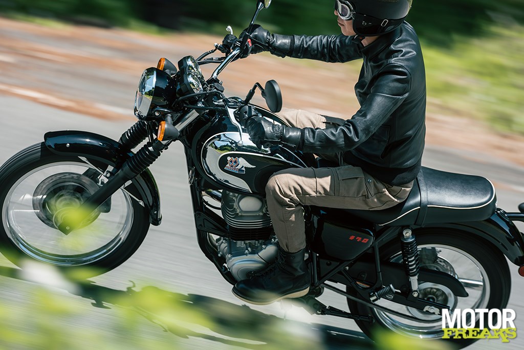 Kawasaki expands Modern Classic family with W230 and Meguro S1