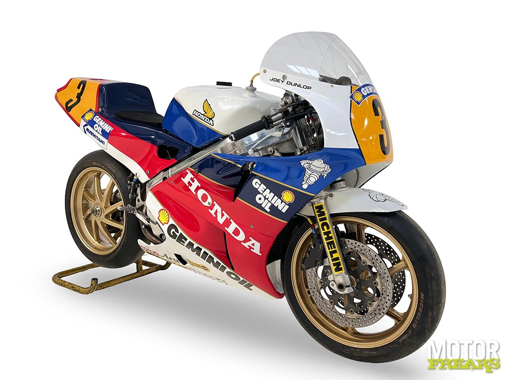 Joey Dunlop’s legendary RC30 under the hammer
