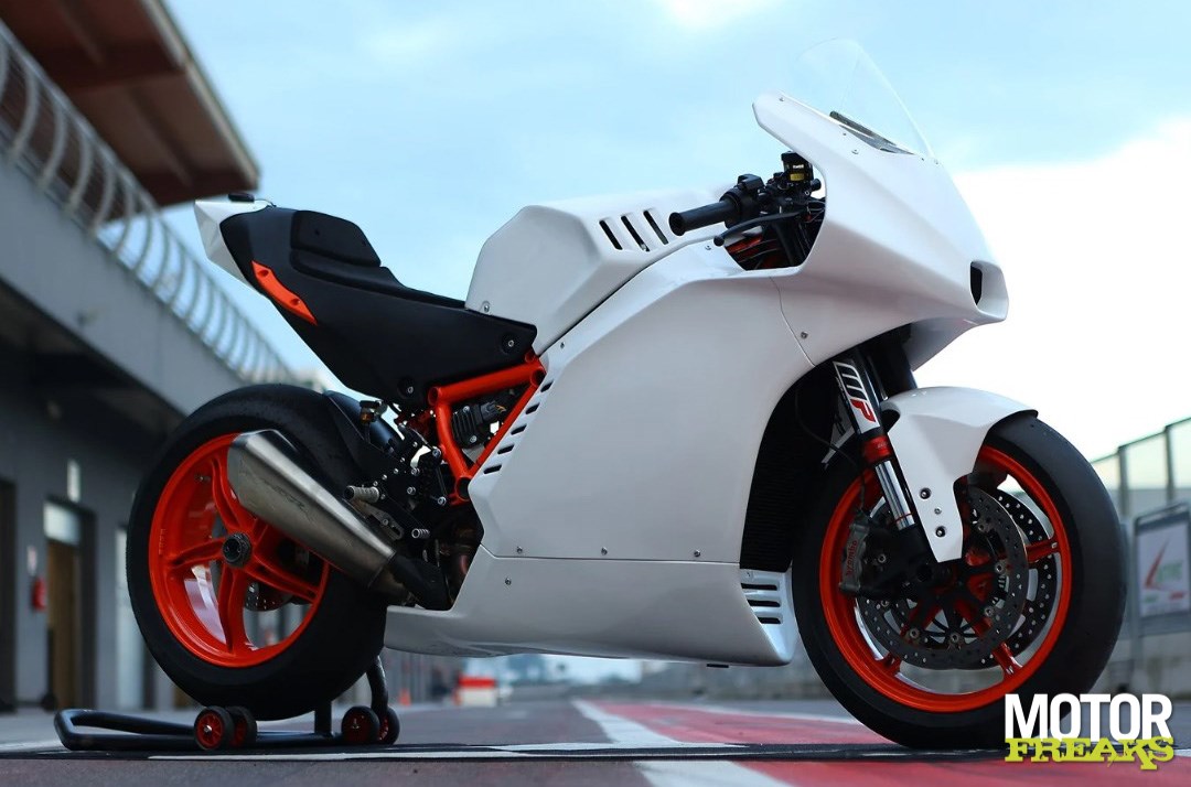 Krämer develops racetrack kit for Super Duke R