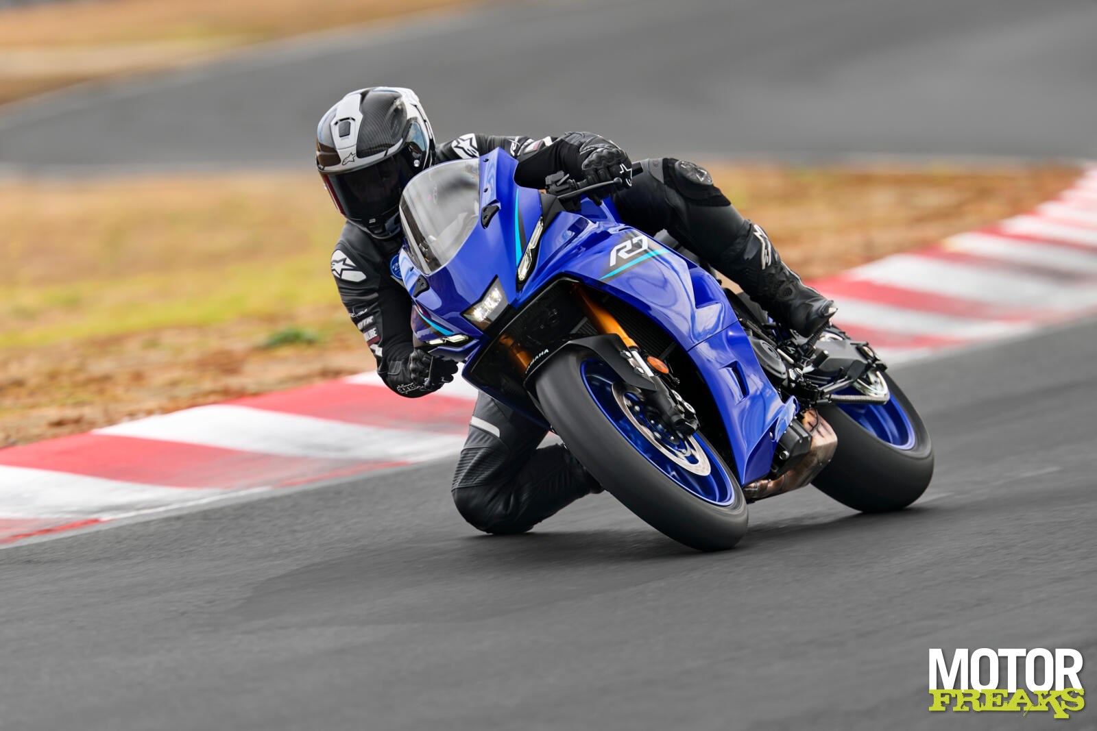 Yamaha renews YZF-R7 for 2026: more electronics, sharper chassis and more refined R-DNA