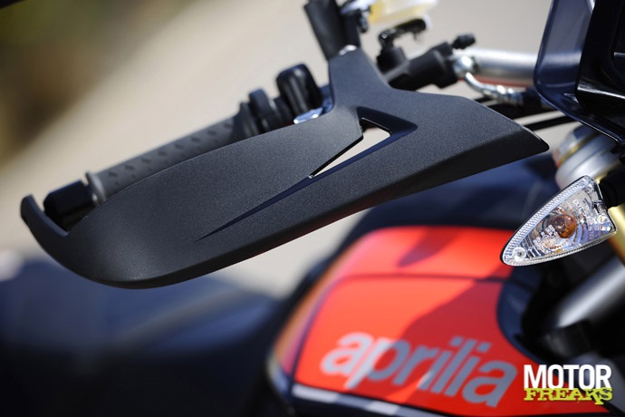 Aprilia Dorsoduro 1200