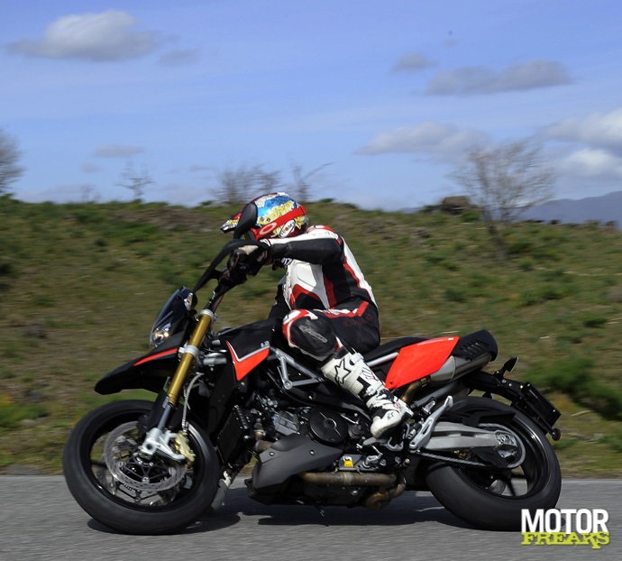 Aprilia Dorsoduro 1200