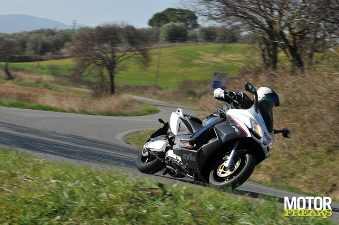 Aprilia SRV850