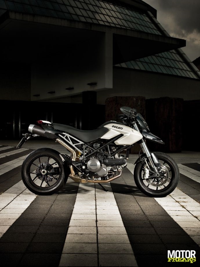 Ducati Hypermotard 796