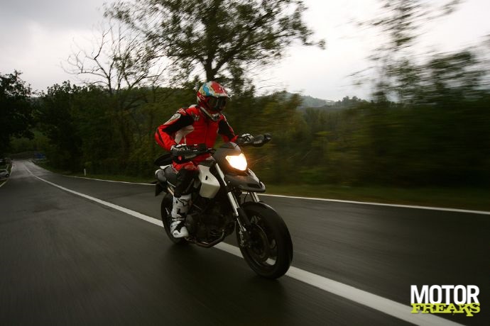 Ducati Hypermotard 796