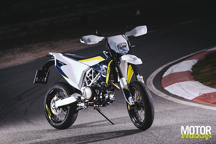 Husqvarna 701 Supermoto