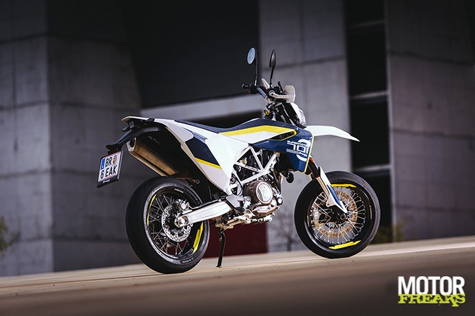 Husqvarna 701 Supermoto