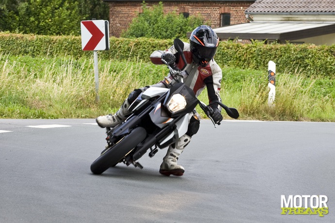 SMR0105.jpg