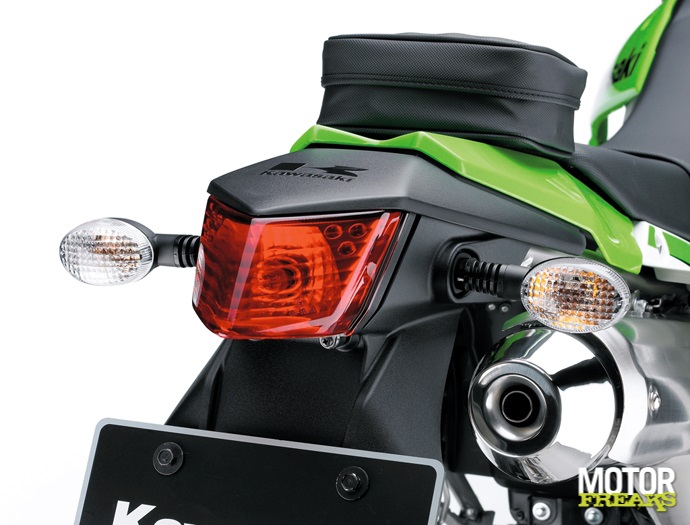 09_klx250_detail13.jpg