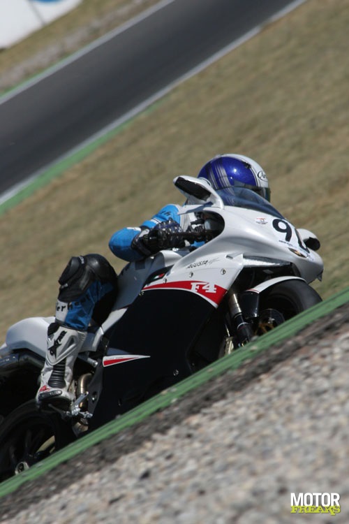 r312_910r_2_4.jpg