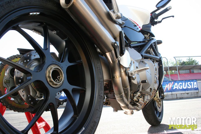 r312_910r_4_1.jpg