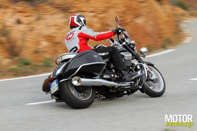 Moto Guzzi_California_1400_Touring_012