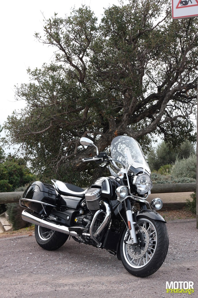 Moto Guzzi_California_1400_Touring_032