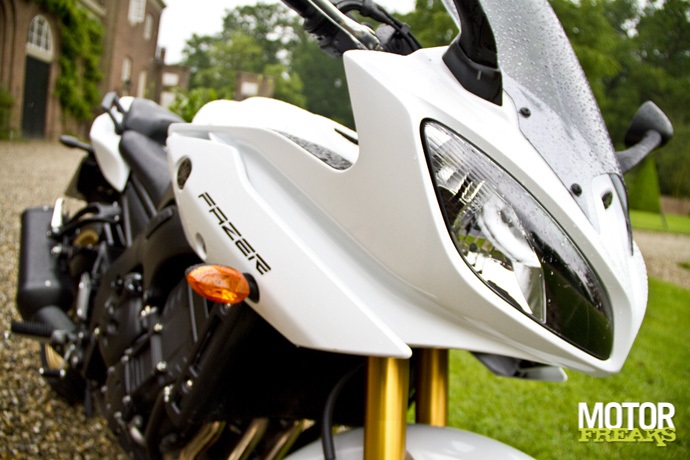 Yamaha Fazer8