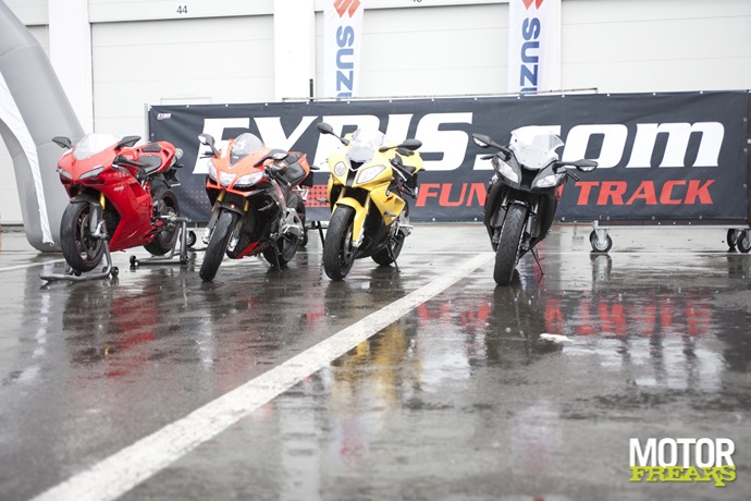 Superbikes op Magny Cours