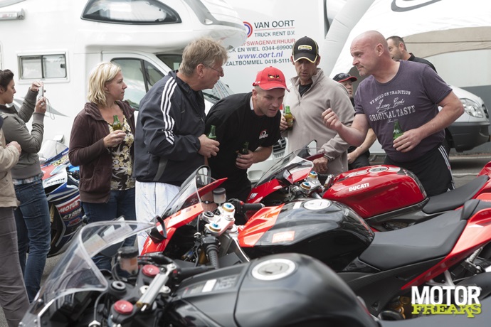 Superbikes op Magny Cours