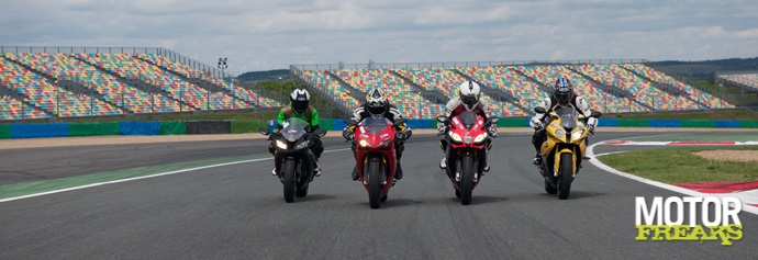 Superbikes op Magny Cours