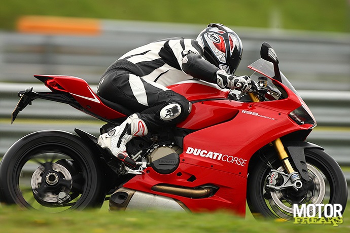 Ducati 2014_1199_Panigale_R_RTN24071