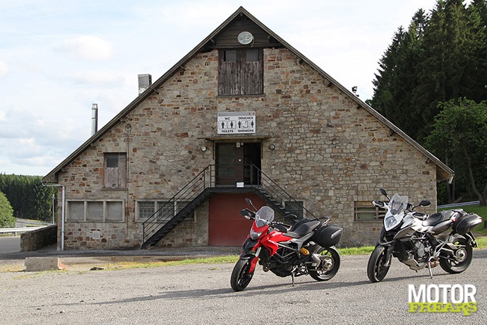 Ducati Hyperstrada versus MV Agusta Stradale 800