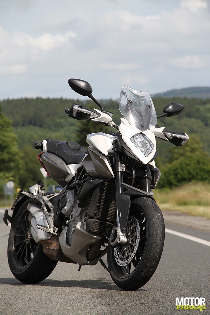 MV Agusta Stradale 800