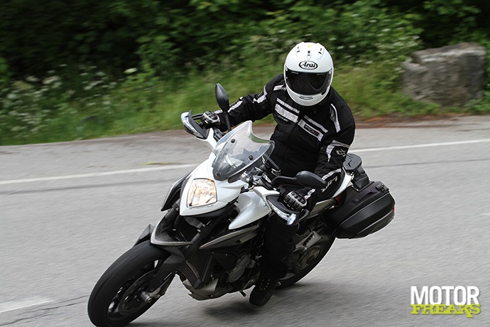 MV Agusta Stradale 800