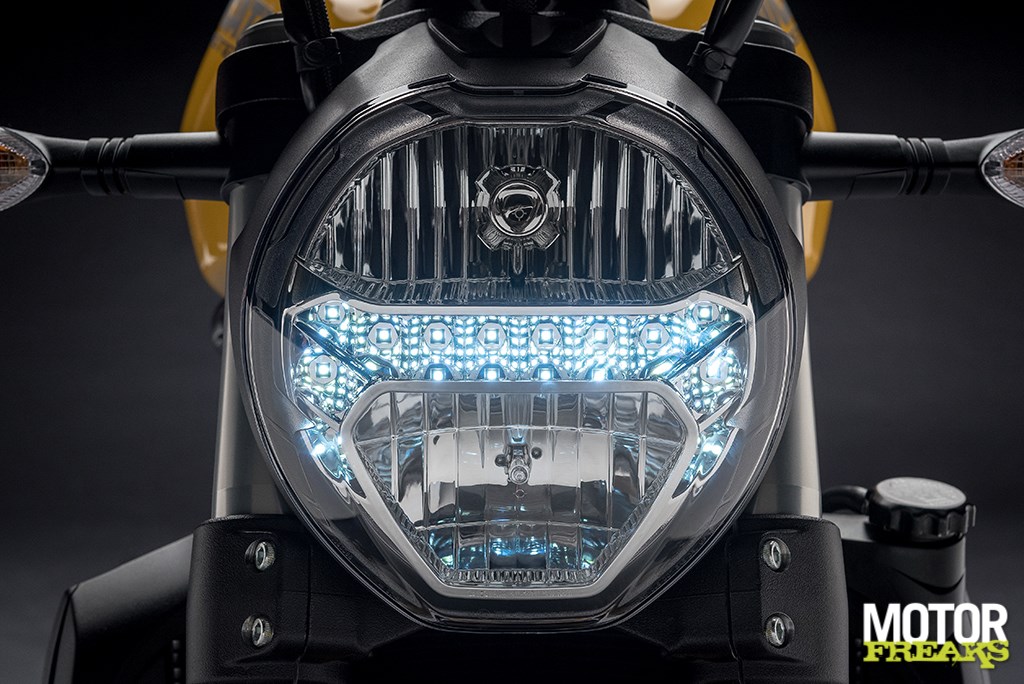 ducati_my18_m821_30-1