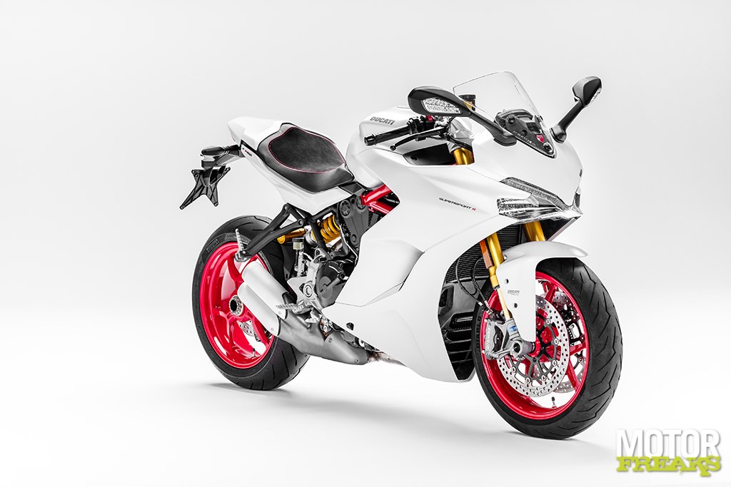 ducati_supersport_13-1