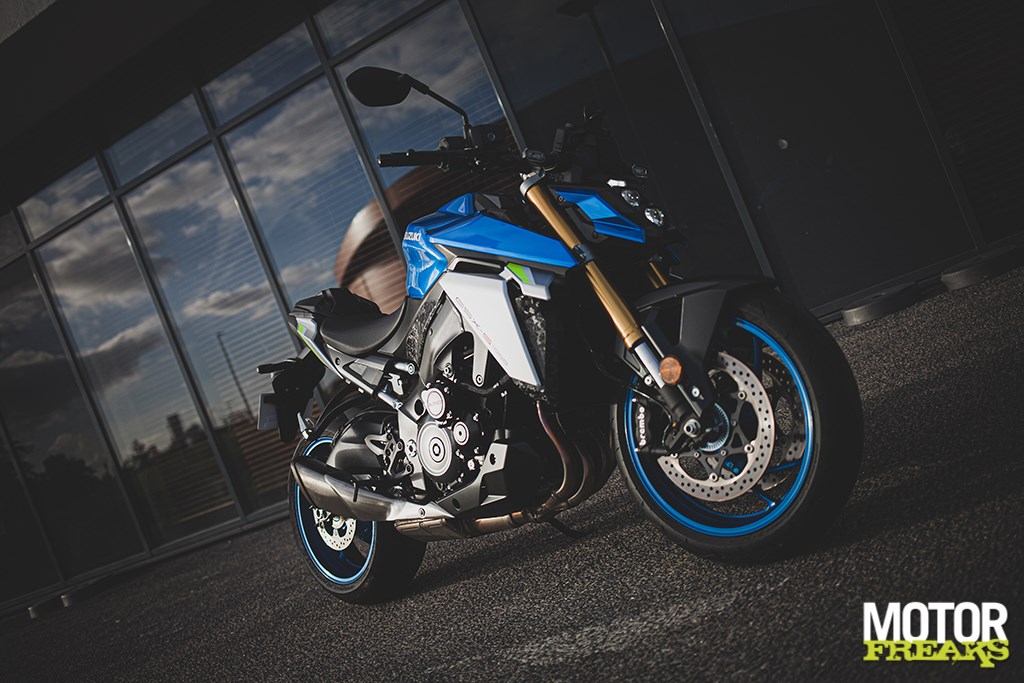 gsx-s1000_m2_action_36-1