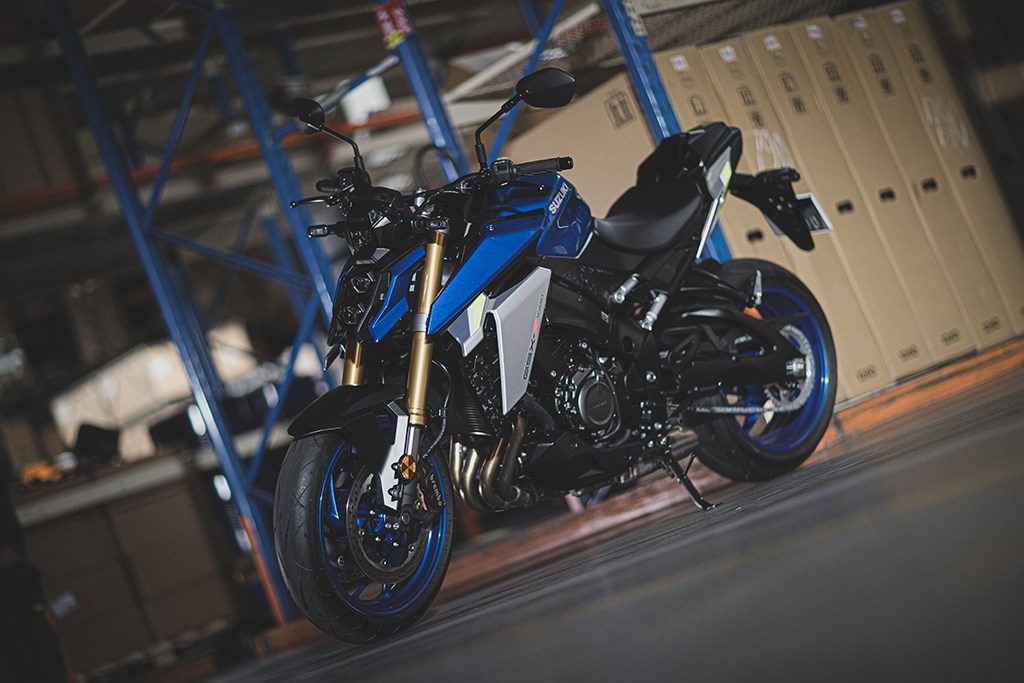 gsx-s1000_m2_action_45-1
