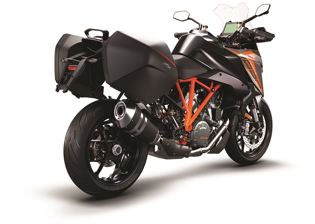 ktm_my19_1290_super_duke_gt_6-1