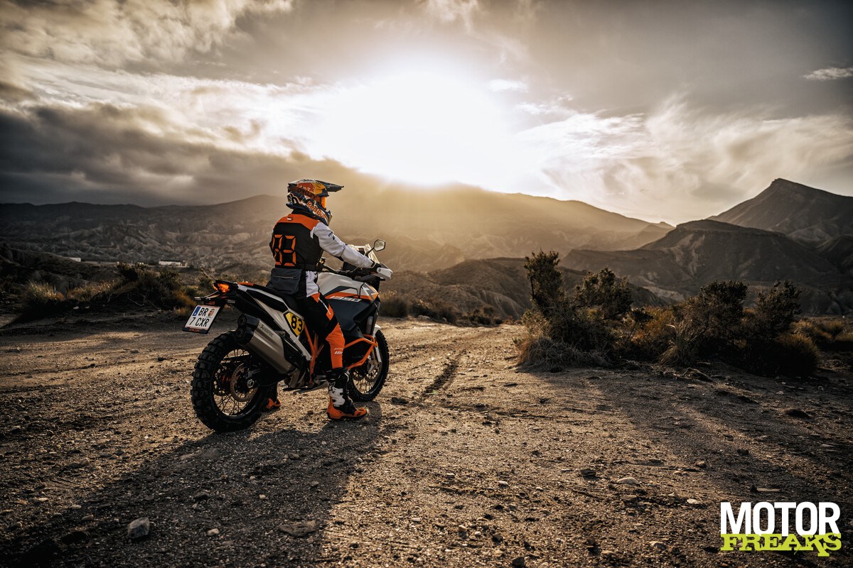 ktm_my25_1390_adventure_r_14-1