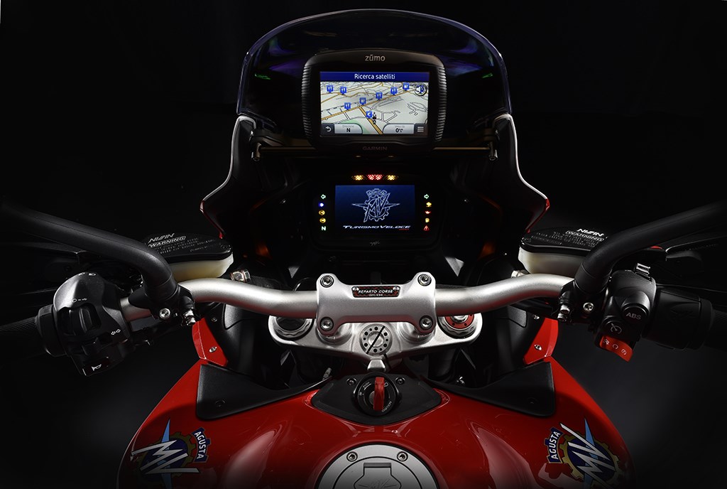 mv_agusta_turismo_veloce_rc_12-1