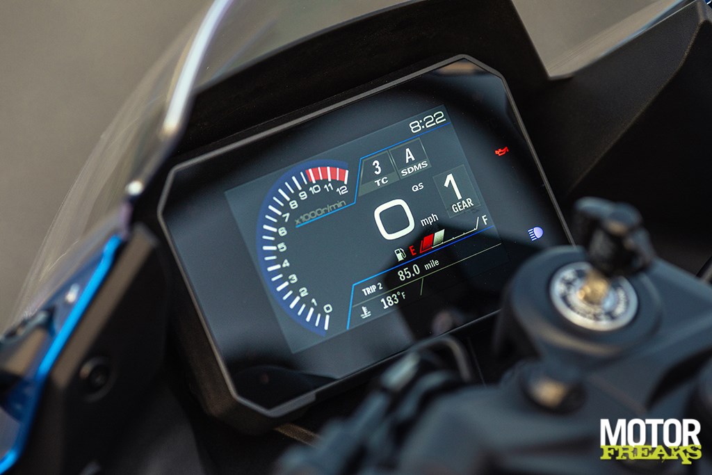 suzuki_my24_gsx-8r_20-1