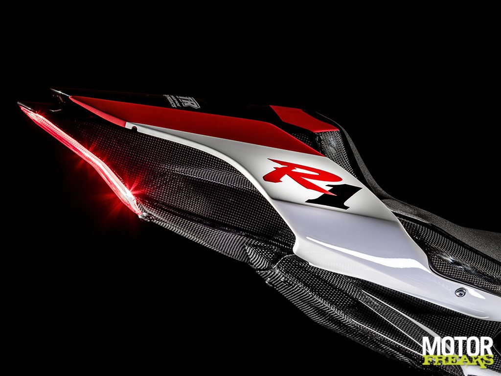 yamaha_my19_yzf-r1_gytr_1-1