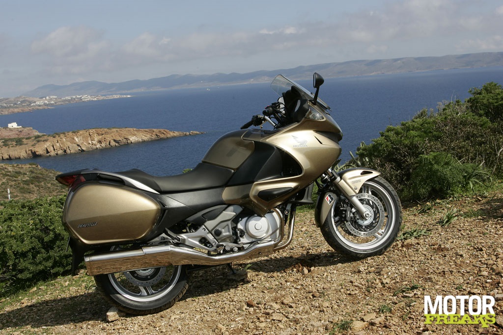 Honda Deauville 2006