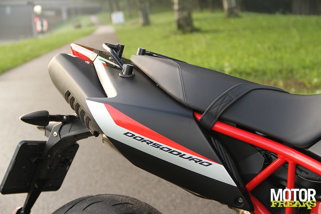 aprilia_dorsoduro_900_20