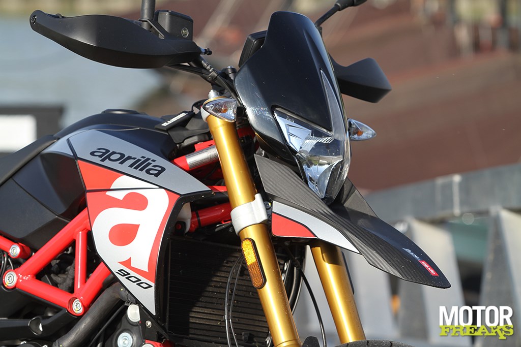 aprilia_dorsoduro_900_34