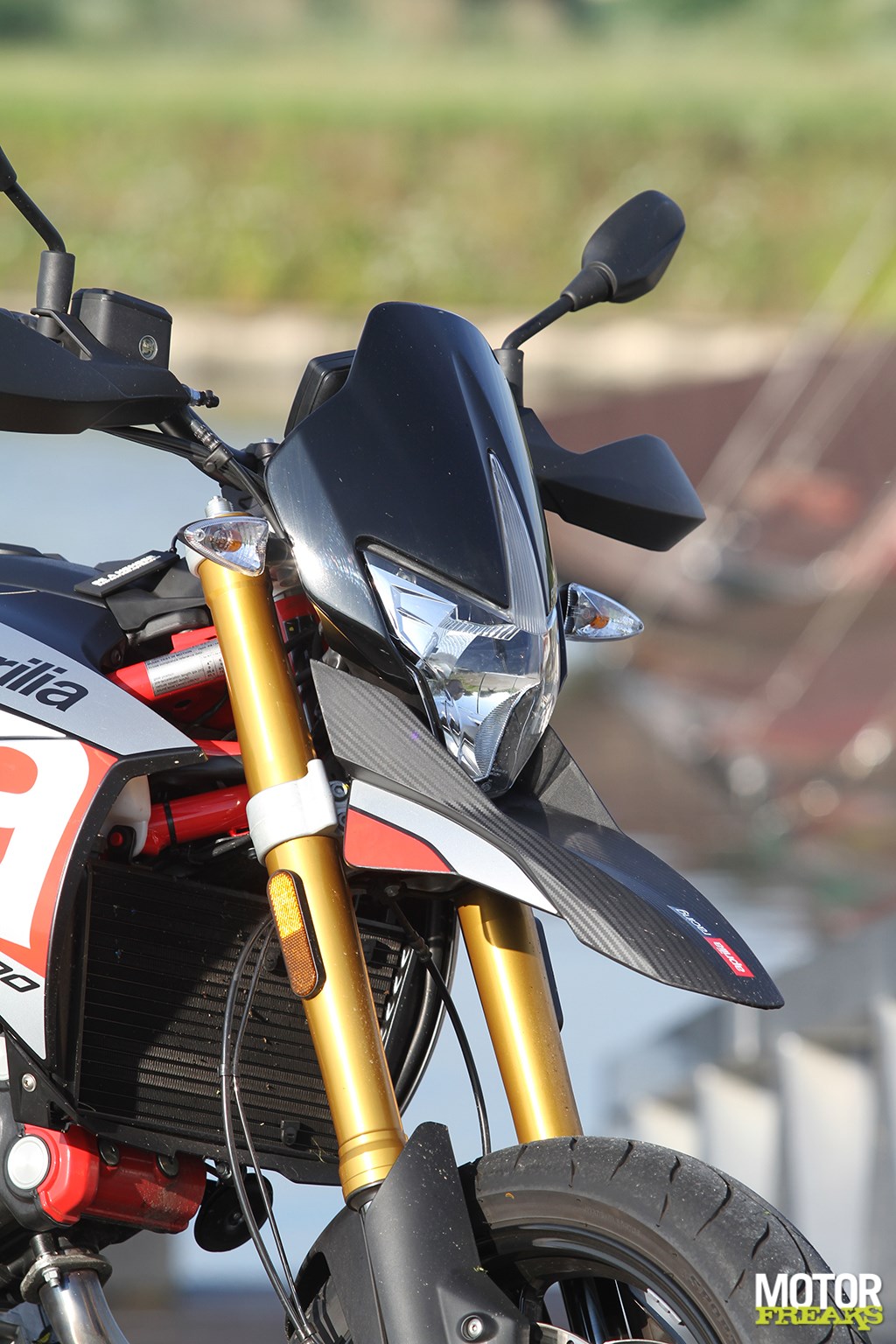 aprilia_dorsoduro_900_35
