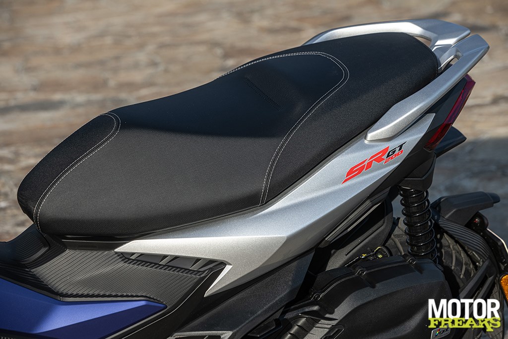 aprilia_my22_sr_gt_32