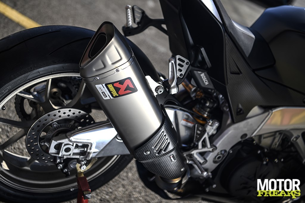 aprilia_rsv4_1100_factory_19