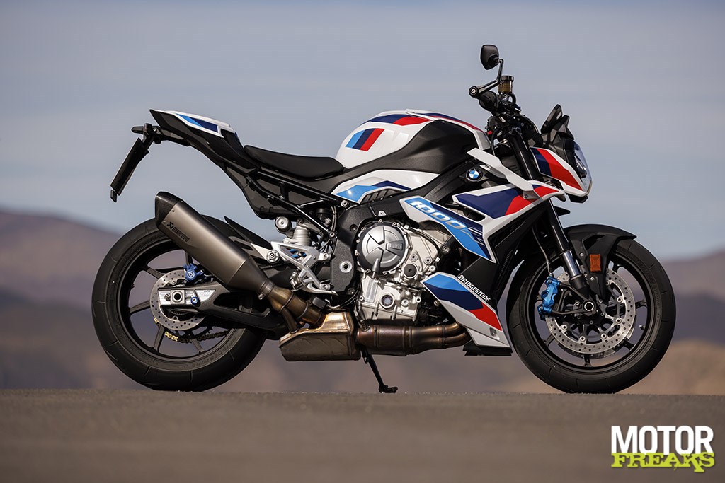 bmw_my23_m1000r_13