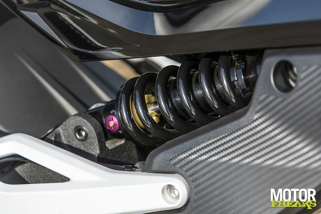 cfmoto_my22_650mt_0299