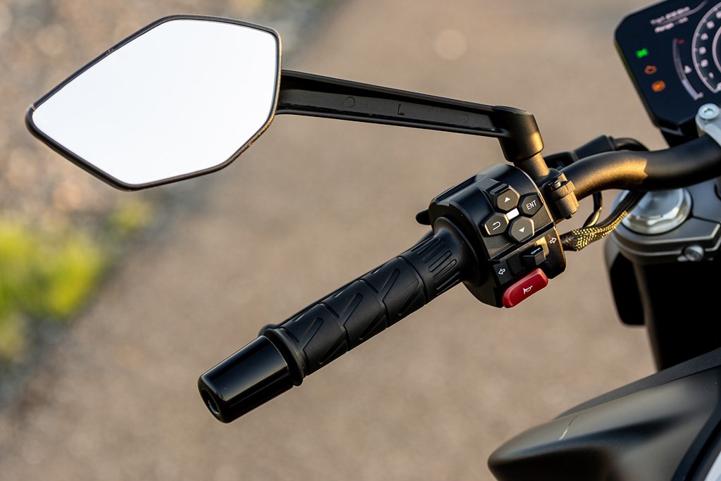 cfmoto_my24_450nk_30