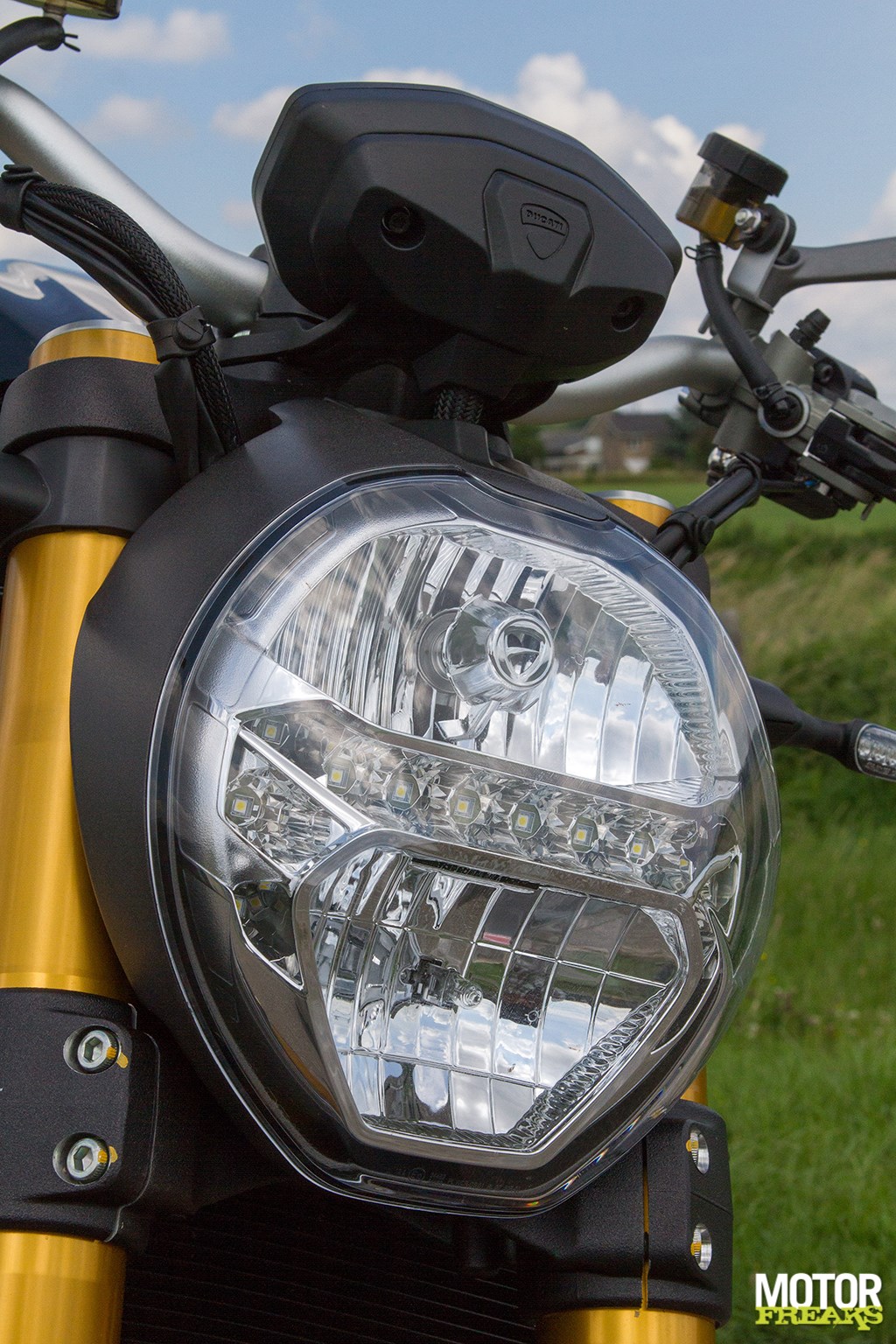 ducati_m1200s_bob_25