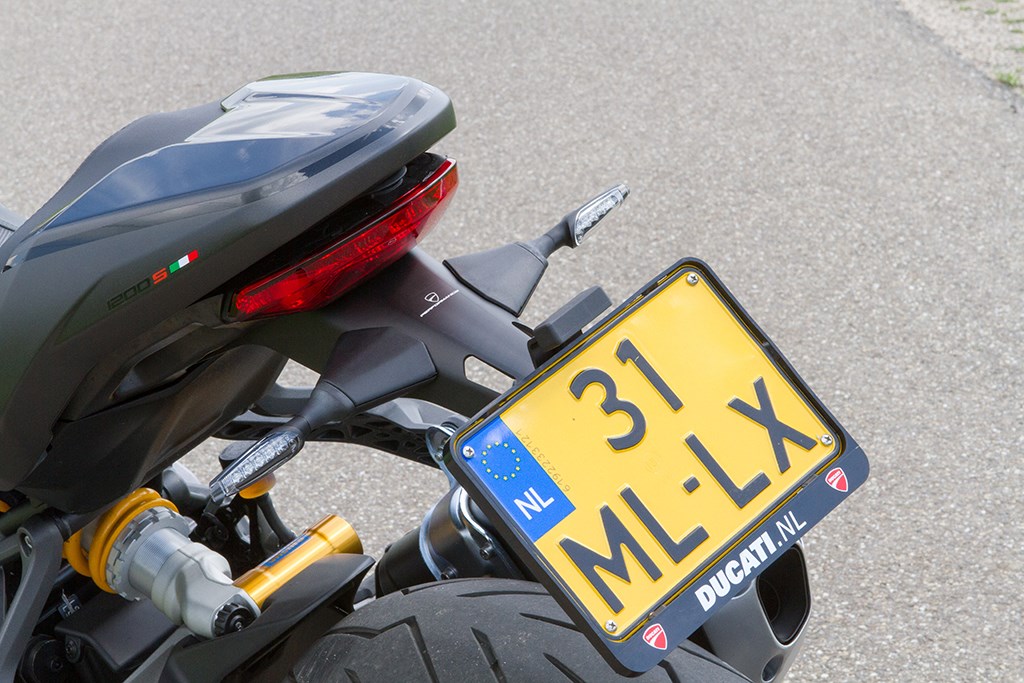 ducati_m1200s_bob_31