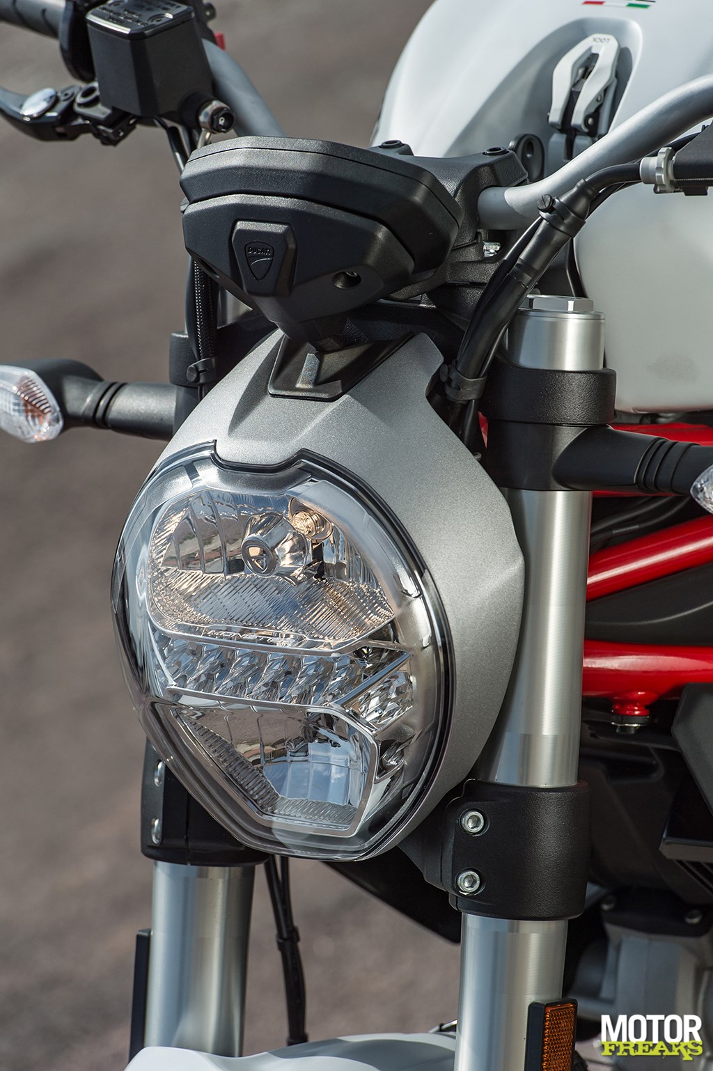 ducati_my17_monster_797_32