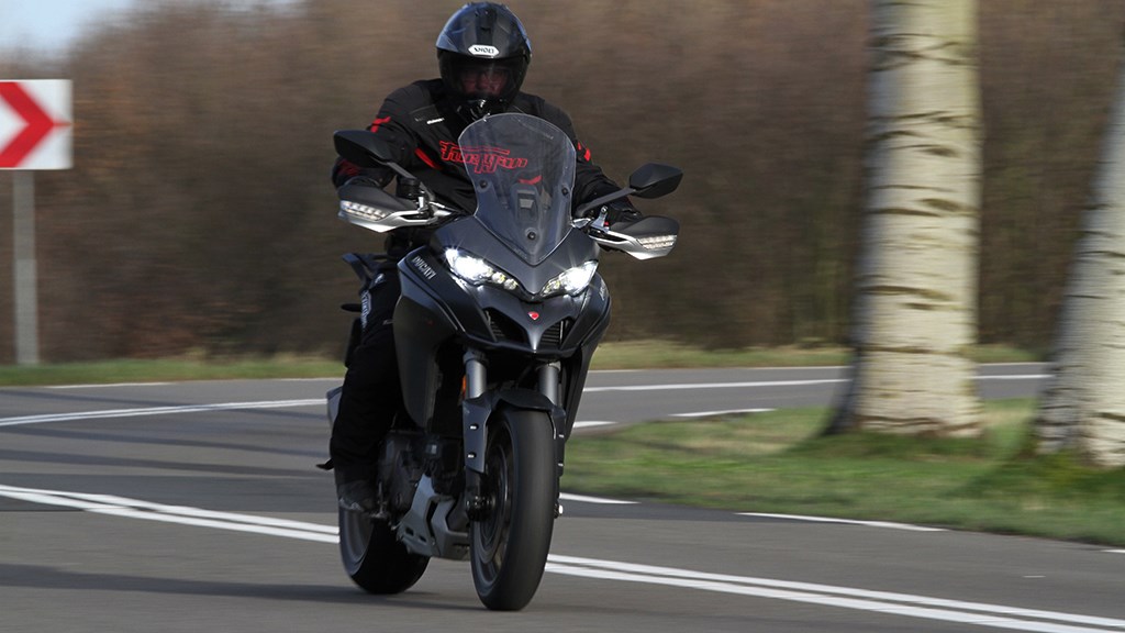 ducati_my18_mts_1260_s_12