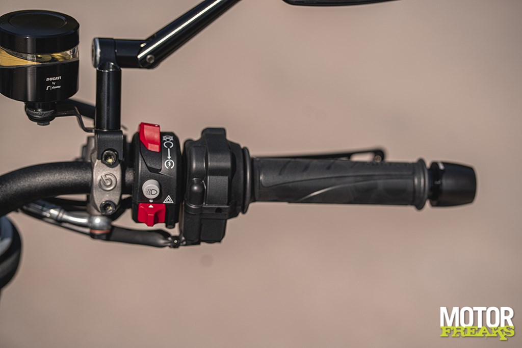 ducati_my21_monster_41